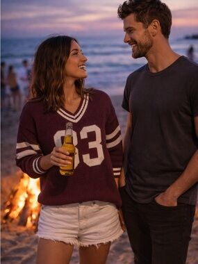 No Boundaries Burgundy and White V-Neck Sweater “83” size 4-6 cute & soft!